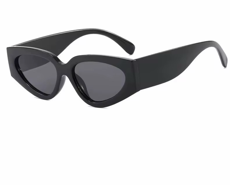 Women Oval Shaped Sunglasses
